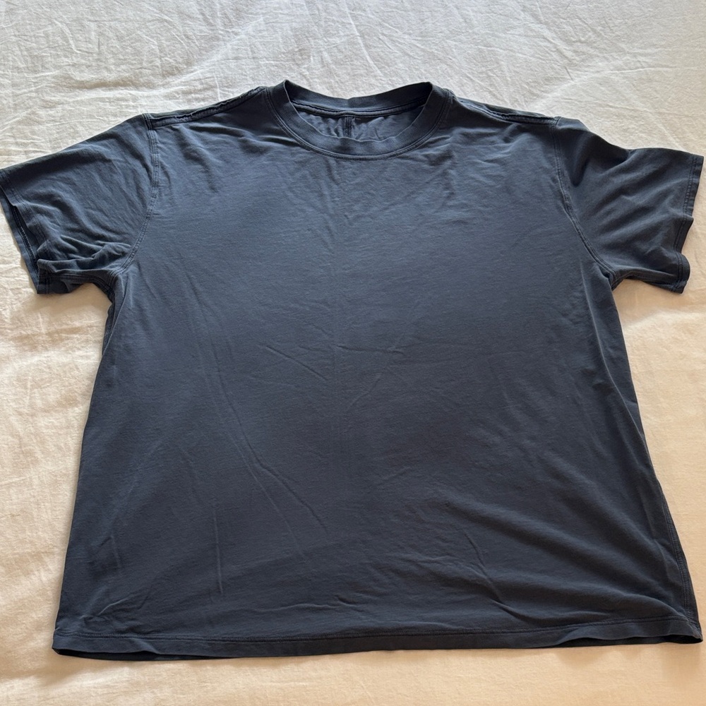 lululemon athletica slate blue boyfriend tee